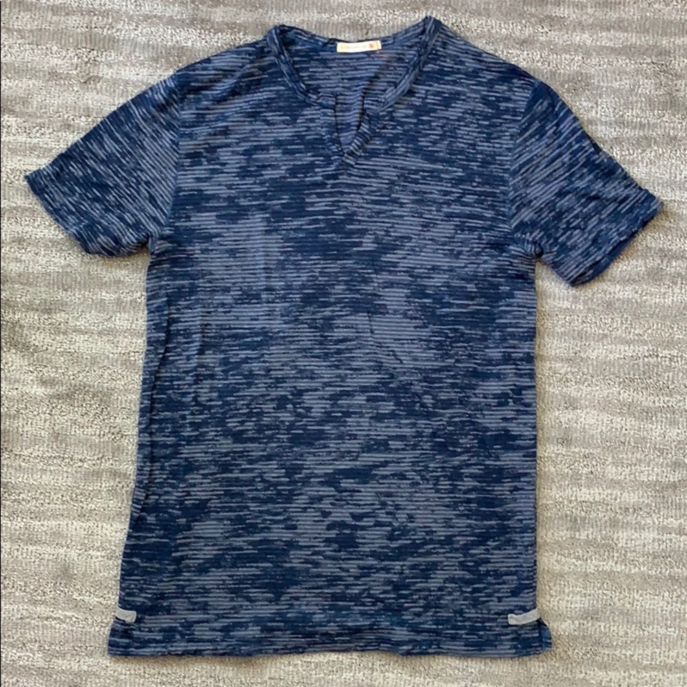 Men’s Alternative Apparel V-Neck T-Shirt